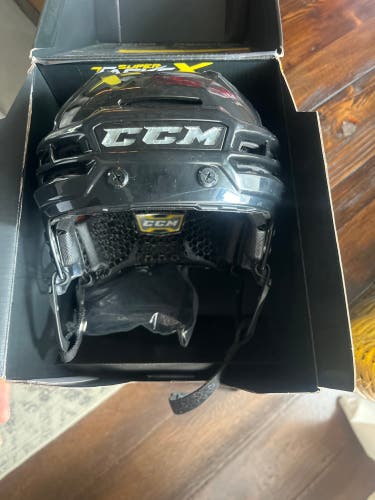 Tacks X Helmet