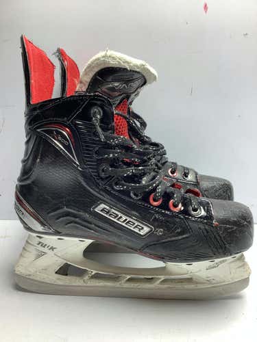 Used Bauer Vapor X600 Intermediate 5.5 Ice Hockey Skates