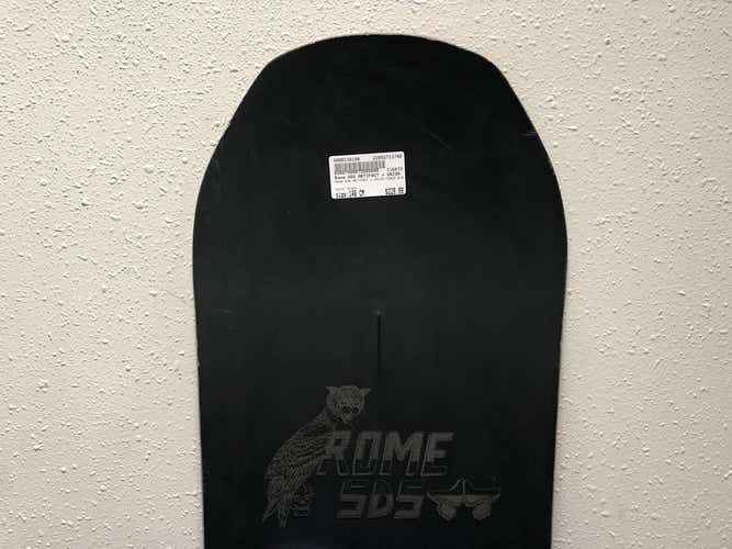 Used Rome Sds Artifact + Union Force Bindings 146 Cm Mens Snowboard Combo