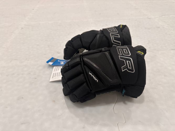 New  Bauer 13"  Vapor Hyperlite Gloves