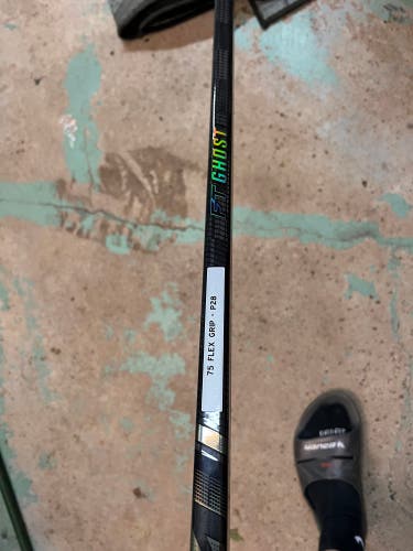 New Senior CCM Right Handed P28  FT Ghost Hockey Stick