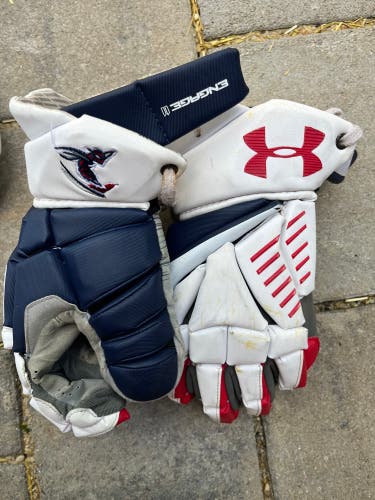 College Lacrosse gloves Shenandoah