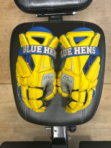 Delaware Blue Hens Custom Maverik 13" Max Lacrosse Gloves