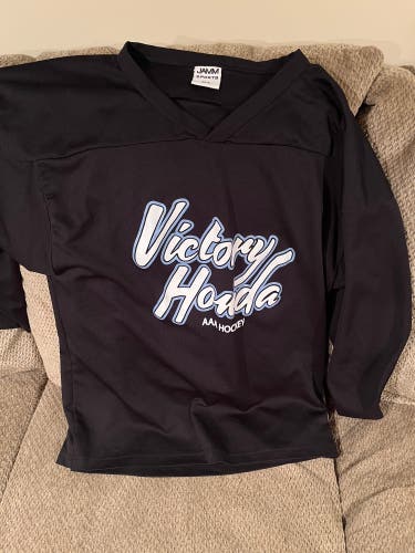 Victory Honda AAA Hockey practice jersey
