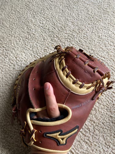 Used  Catcher's 33.5" Pro Select Baseball Glove