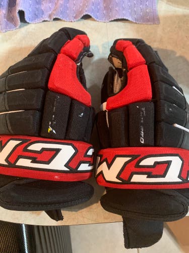 Ccm hockey gloves