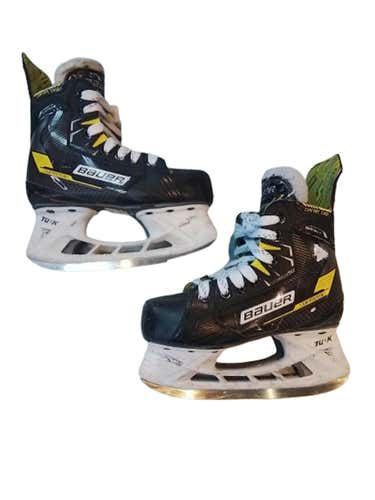 Used Bauer Supreme Matrix Junior 01 Ice Hockey Skates