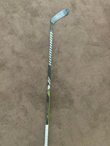 Used Senior Warrior Right Handed W28M  Alpha LX2 PRO Hockey Stick