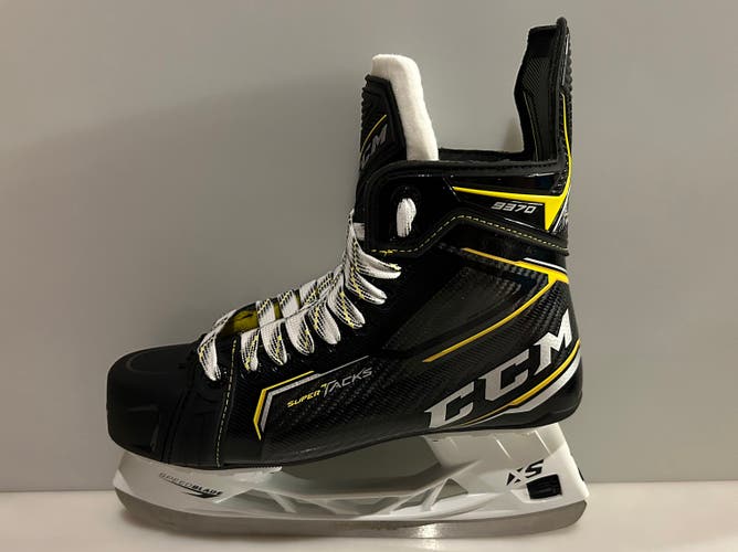 New CCM Super Tacks 9370 Hockey Skates - Jr Size 6.5 D NIB