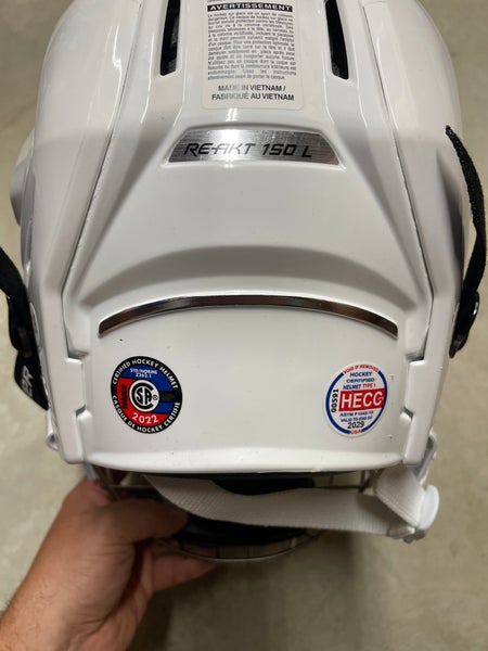 New Bauer Re-Akt 150 Helmet Combo
