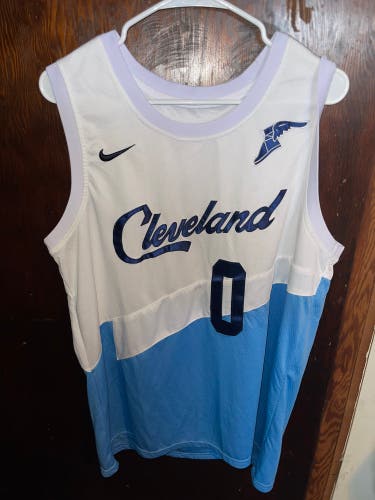Nike Connect NBA Swingman Cleveland Cavaliers Kevin Love Basketball Jersey Mens.