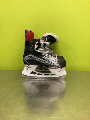 Used Bauer Vapor X Select Junior 02.5 Ice Hockey Skates