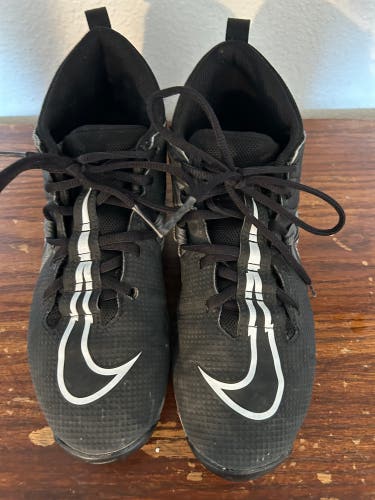 Youth Nike cleats Size 7