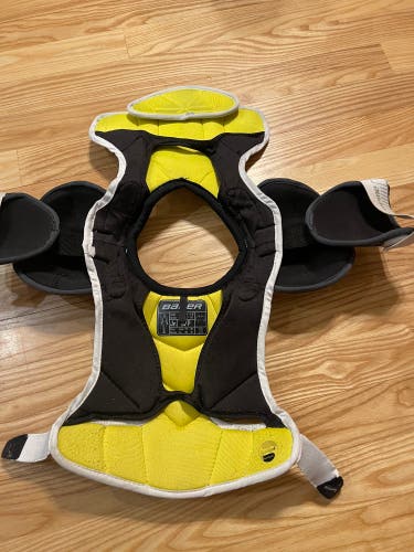 Junior Used Small Bauer Supreme S170 Shoulder Pads