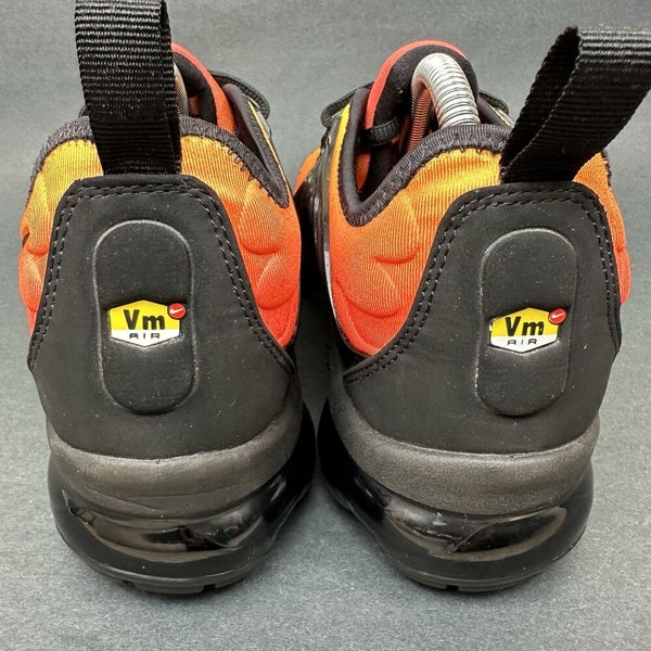 Nike Air Vapormax Plus Crimson Sunset Black Mens Size 8 Shoes 924453-006