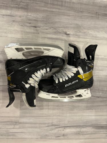 Bauer Supreme UltraSonic Size 9 Pro Stock Hockey Skates