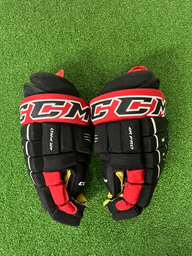 CCM HG 4R Pro Hockey Gloves 15” (Black/White/Red)