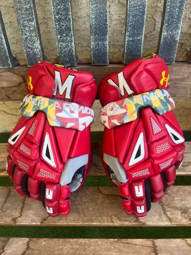 Maryland Under Armour Charge Gloves