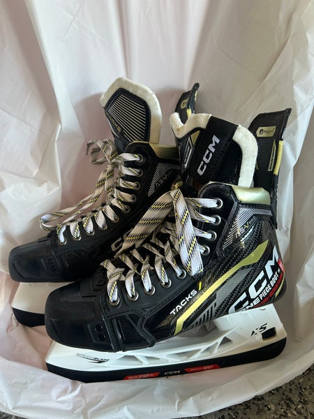 CCM tacks AS-V PRO Skates