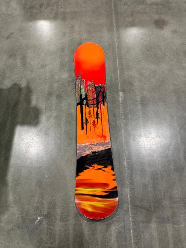 Used Men's Other Snowboard All Mountain Without Bindings Soft Flex Directional Twin