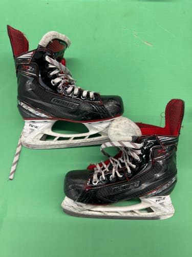 Used Junior Bauer Vapor X2.7 Hockey Skates Regular Width Size 3