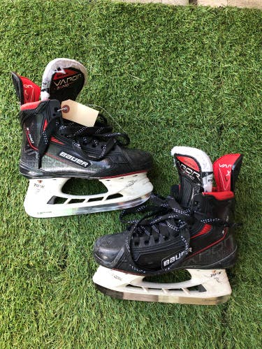 Used Bauer Vapor 3X Pro Hockey Skates Extra Wide Width Size 3.5 - Junior