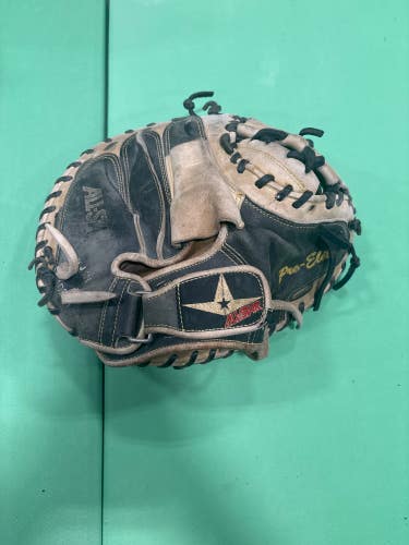 Used All Star CM3000SBT Right-Hand Throw Baseball Catcher's Glove (33.5")