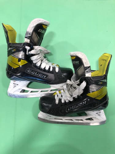 Used Intermediate Bauer Supreme 3S Hockey Skates (Fit 1) - Size: 6