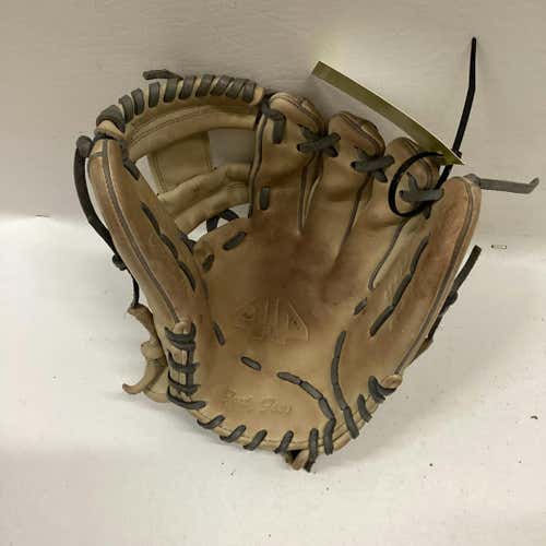 Used 44 Signature Series Crown Tip 11 1 2" Fielders Gloves