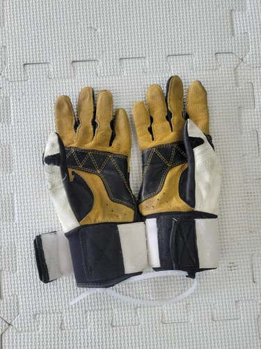 Used Marucci Md Batting Gloves