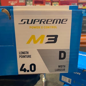 New Intermediate Bauer Size 4 Supreme M3 Hockey Skates