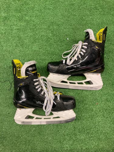 Used Senior Bauer Supreme M4 Hockey Skates Regular Width 7