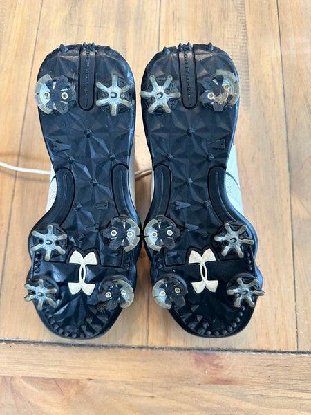 Youth golf shoes