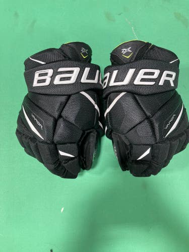 Used Junior Bauer Vapor 2X Gloves 10"