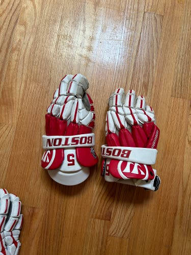 Boston University Lacrosse Gloves