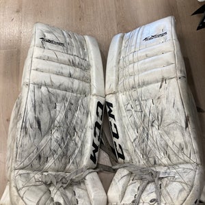 CCM Extreme Flex 500 Goalie Leg Pads | Intermediate 30"