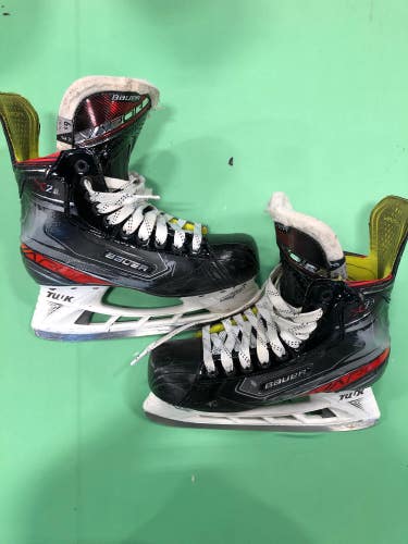 Used Intermediate Bauer Vapor X2.9 Hockey Skates (Fit 3) - Size: 6.5