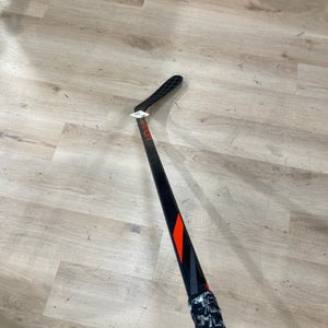 Used Youth Bauer Vapor FlyLite Hockey Stick Right Handed P92