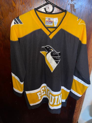 NHL Winning Goal Mighty Mac Sports Pittsburgh Penguins Hockey Jersey Youth Used.