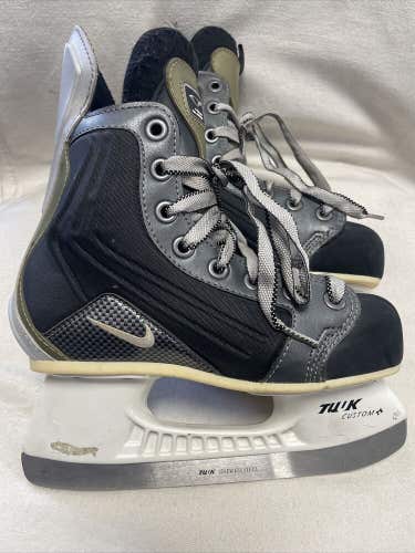 Junior Size 2 Nike Quest Ice Hockey Skates