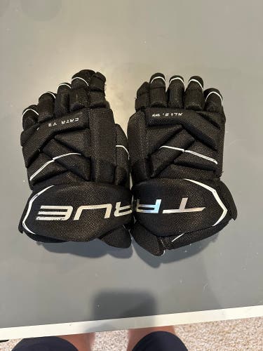 Used  True 14"  Catalyst 7X3 Gloves