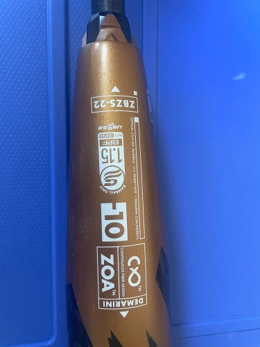 Used  DeMarini USSSA Certified Composite 18 oz 28" Zoa Bat