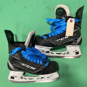 Used Intermediate CCM RibCor 76K Hockey Skates Size 4.0