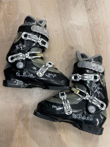 Used Dalbello Raya 7 Ski Boots