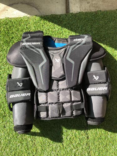 Used Junior Large/Extra Large Bauer GSX Goalie Chest Protector