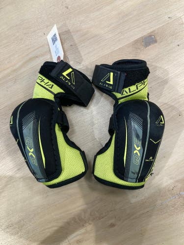 Used Junior Small Warrior Alpha QX5 Elbow Pads