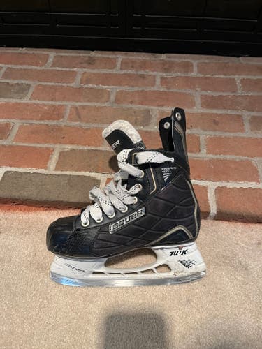 Used Junior Bauer Nexus 400 Hockey Skates Regular Width Size 3