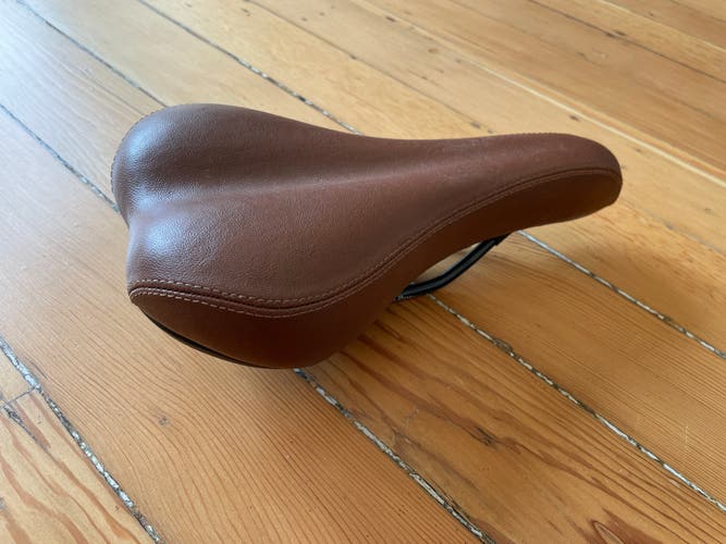 New vegan leather brown saddle