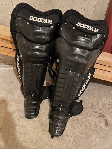 Boddam Cat 3 Box Lacrosse Shins 16”