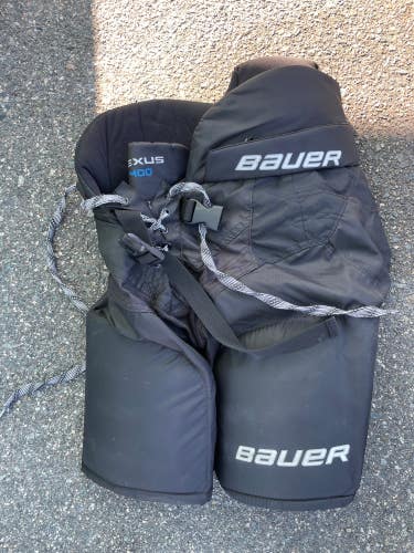 Black Used Junior Small Bauer Nexus 400 Hockey Pants